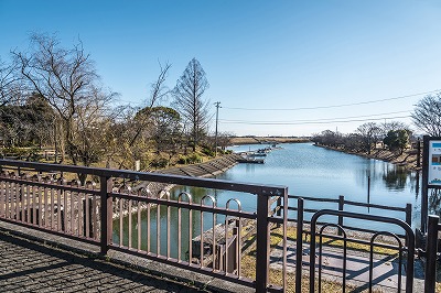 外壁塗装 愛西市 地域の特徴と外壁塗装の関連性 愛西市船頭平河川公園 イメージ