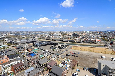 半田市 地域の特徴と外壁塗装の関連性 イメージ