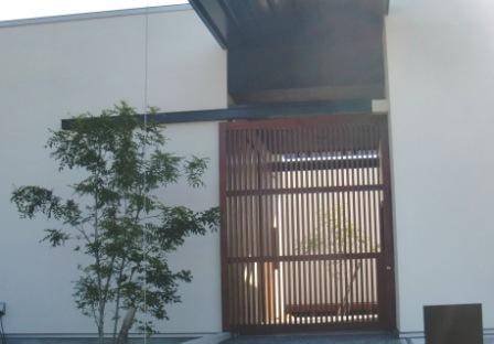一宮市　格子戸・ウッドデッキ　木部塗装　施工例