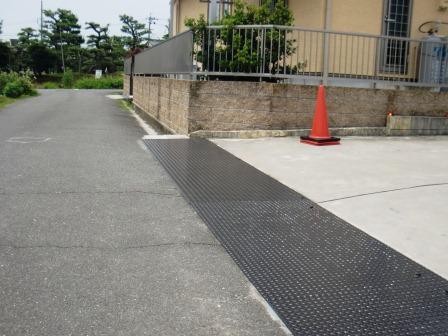 あま市　駐車場　縞鋼板外壁塗装　施工例