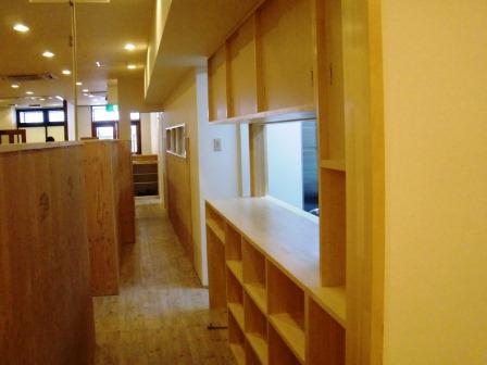津島市　カウンター・テーブル　木部塗装　施工例の写真
