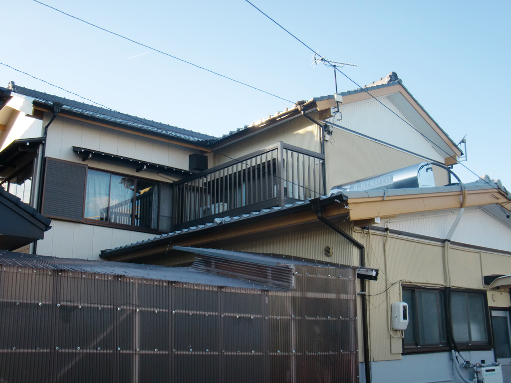 愛知県豊川市　ナチュラルカラー　和風住宅　外壁塗装　施工例の写真