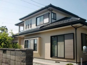 大垣市　ベージュ×ブラウン系　和モダン住宅　外壁塗装施工例