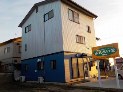 愛知県豊川市　白×ブルー系　シンプル住宅　外壁塗装 施工例の写真