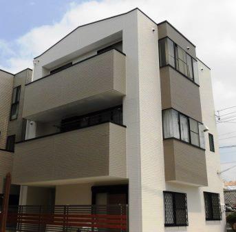 名古屋市守山区　アイボリー×ブラウン系　外壁塗装　施工例