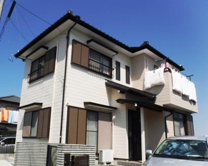 常滑市　ベージュ×キャメル　モダン住宅外壁塗装　施工例の写真