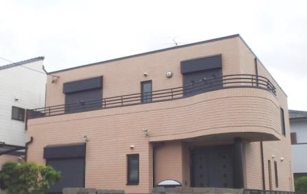 北名古屋市　オレンジ系　洋風モダン住宅　外壁塗装　施工例の写真