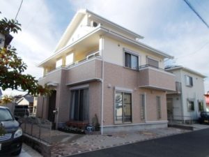 愛知県豊川市　ナチュラル洋風住宅　外壁塗装　施工例