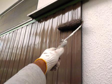 岩倉市 シンプルモダン 賃貸マンション外壁塗装 施工例 雨戸塗装 イメージ