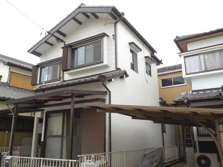鈴鹿市　シックな和風モダン住宅　外壁塗装　施工例の写真