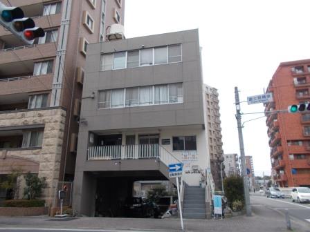 名古屋市中区 ネイビー系 4階建ビル外壁塗装 施工例 塗装前 イメージ