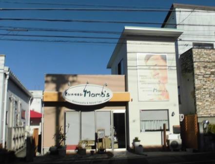 名古屋市緑区　ベージュ×白系　かわいい店舗　外壁塗装　施工例