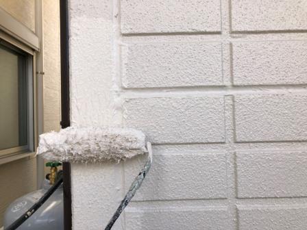 刈谷市 明るいベージュ系 賃貸アパート 外壁塗装 施工例 外壁上塗り イメージ