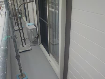東郷町 南欧風 ナチュラル住宅 外壁塗装 施工例 ベランダFRP防水塗装完成 イメージ