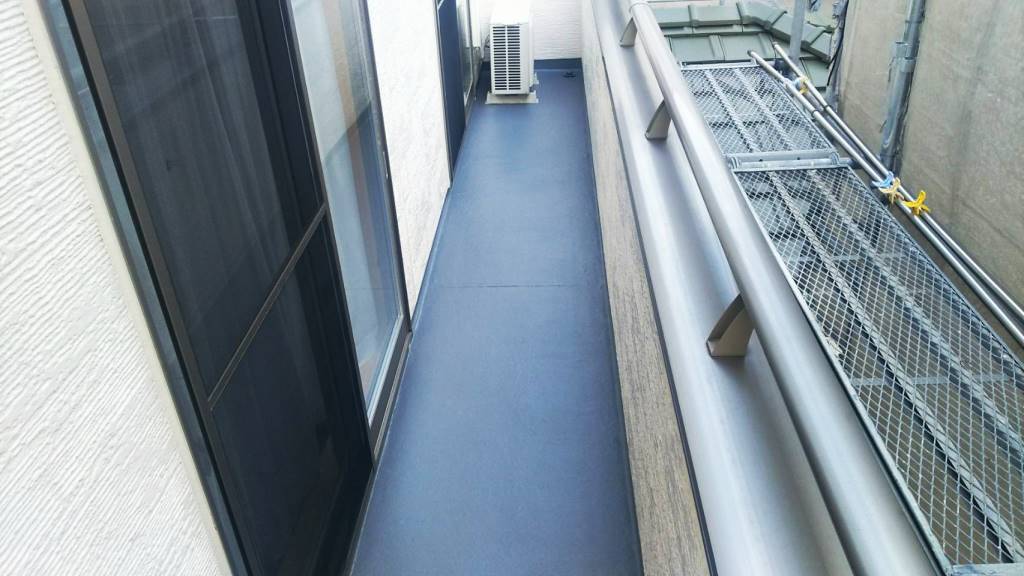 尾張旭市 洋風モダン住宅 外壁塗装 施工例 ベランダトップコート塗装完成 イメージ