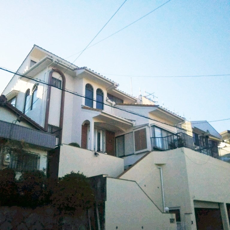 名古屋市瑞穂区　南欧風住宅　外壁塗装　施工例