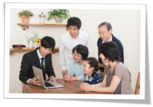 チラシで見かける「塗装工事 足場無料!」のカラクリ