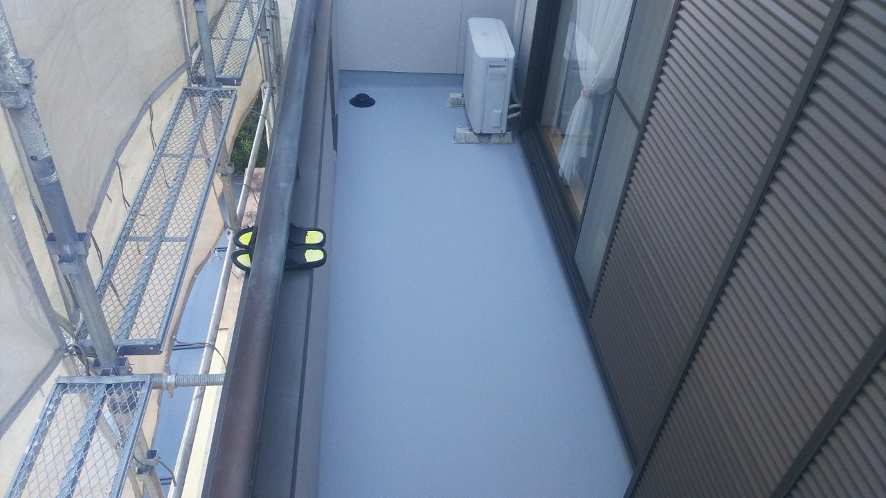 天白区 かわいい南欧風住宅 外壁塗装 施工例 ベランダ塗装完成 イメージ