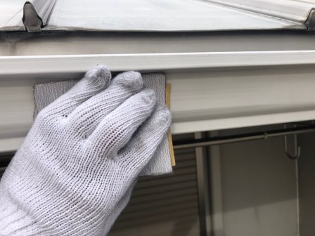 みよし市 カジュアル洋風住宅 外壁塗装 施工例 樋塗装 ケレン作業 イメージ