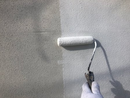 みよし市 カジュアル洋風住宅 外壁塗装 施工例 サイディング外壁塗装下塗り イメージ