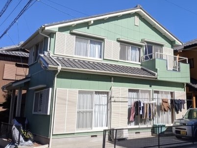 刈谷市　グリーン系　カントリー風住宅　外壁塗装　施工例の写真