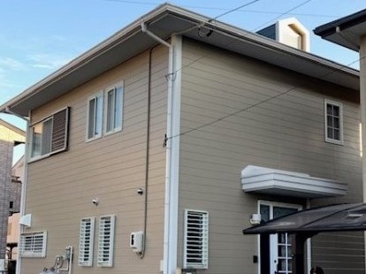 小牧市　クボタハウス　シンプルモダン住宅　外壁塗装　施工例の写真