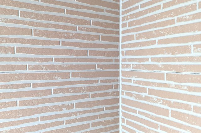 外壁塗装ダブルトーン仕上げとは? 仕上げ塗り作業 イメージ
