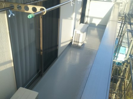 半田市 シンプルモダン住宅 外壁塗装 施工例 ベランダFRP防水完成 イメージ