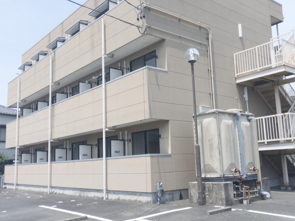 豊川市 賃貸マンション ブルー系 外壁塗装施工例 塗装前 イメージ