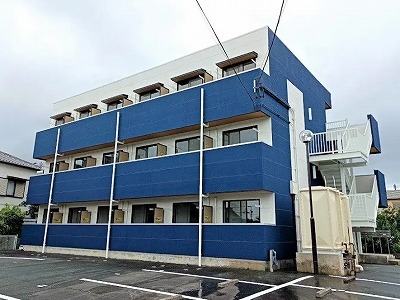 愛知県豊川市　賃貸マンション　ブルー系　外壁塗装施工例の写真