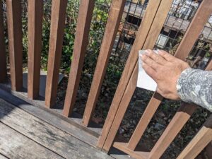名古屋市天白区　外壁塗装　ペーパーでケレン足付作業②