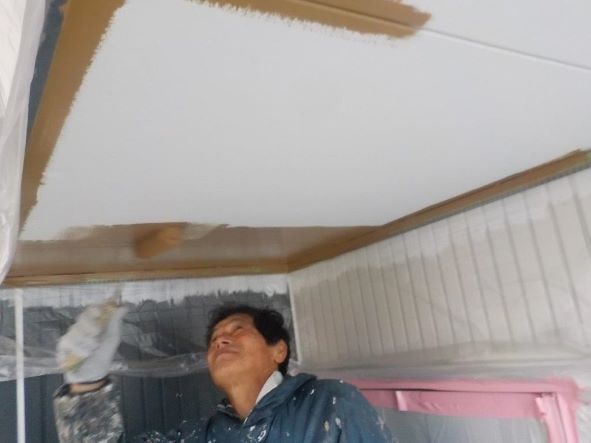名古屋市東区 ネイビー×ホワイト系 おしゃれな外壁塗装 施工例 軒天塗装 イメージ