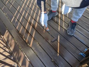 名古屋市天白区　外壁塗装　ウッドデッキ塗装上塗り②