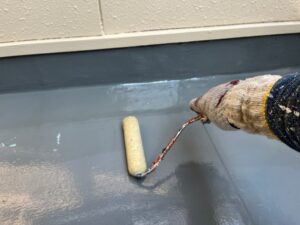 守山区　外壁塗装　ベランダ防水　下塗り　イメージ
