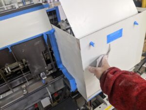 清須　業務用プリンター塗装　ケレン作業　イメージ