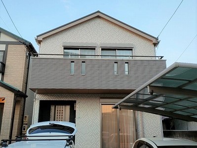 春日井市　おしゃれな　ダブルトーン外壁塗装　施工例の写真