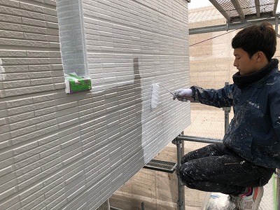長久手のお客様へ外壁塗装の下塗りについてお伝えします イメージ
