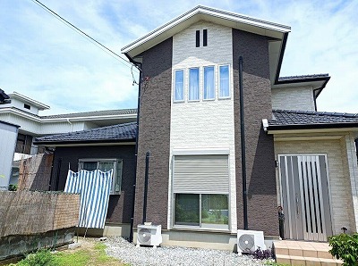 鈴鹿市 タマホーム ツートンカラー外壁塗装 施工例 塗装前 イメージ