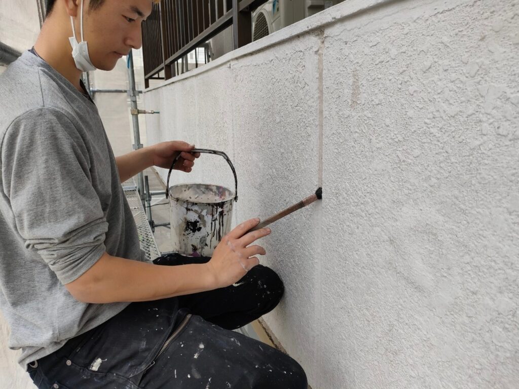 千種区のALC３階建て住宅　外壁塗装の現場から下地補修