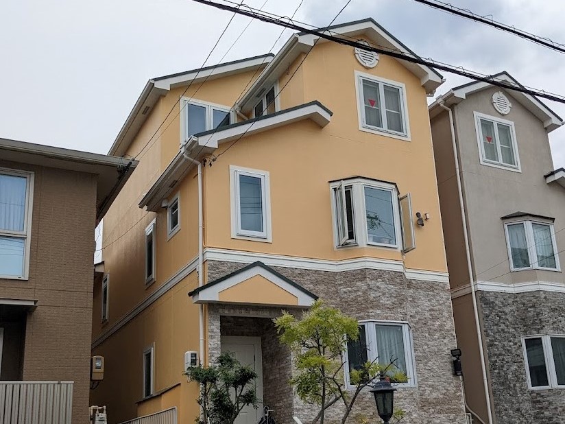 名古屋市昭和区　おしゃれな南欧風住宅　外壁塗装　施工例の写真