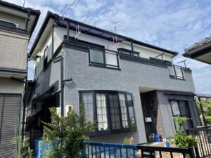 一宮市　洋風住宅　ツートンカラー外壁塗装　施工例