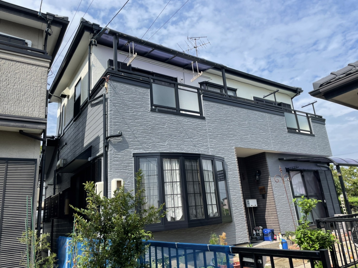 一宮市　洋風住宅　ツートンカラー外壁塗装　施工例の写真