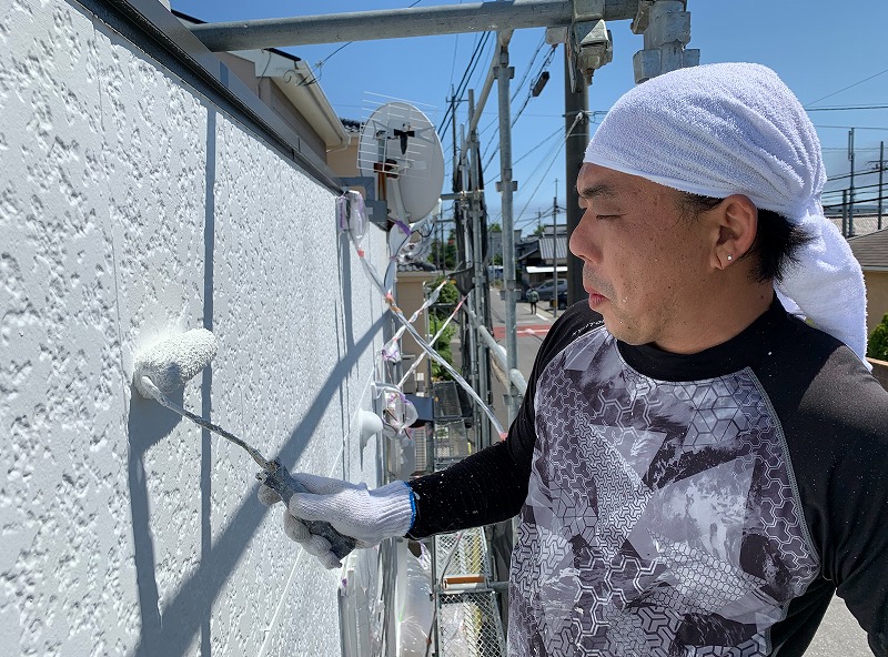 中村区の（株）柴田金属様　外壁塗装　マイルドシーラーエポ上塗り　イメージ"
