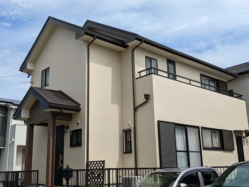 東郷町　ベージュ系　洋風住宅　外壁塗装　施工例の写真