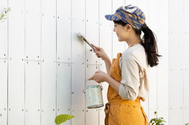 おしゃれな外壁塗装　外壁塗装はDIYできる？安くする方法は？イメージ