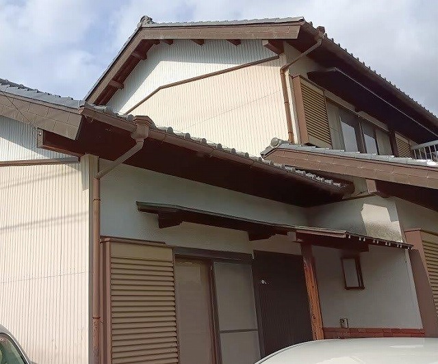 大府市 落ち着いたベージュ系 和風住宅外壁塗装 施工例