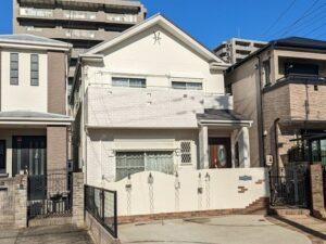 名古屋市東区　洋風住宅　ダブルトーン外壁塗装　施工例