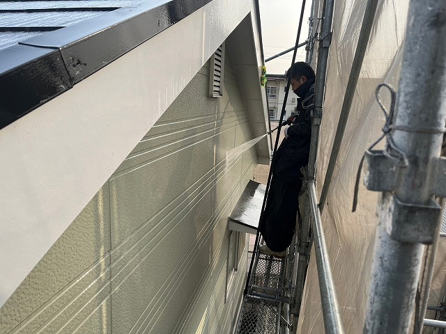 名古屋市港区　賃貸アパート外壁塗装　高圧洗浄　サイディング外壁　　イメージ