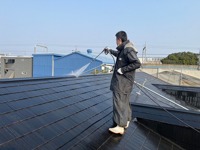 名古屋市港区　賃貸アパート外壁塗装　高圧洗浄　屋根　イメージ