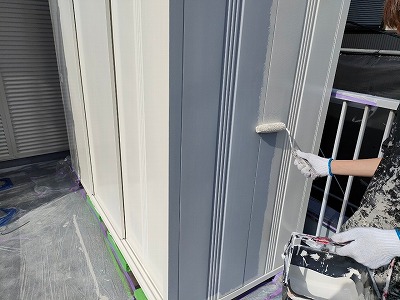 中村区 3階建て シンプルモダン住宅 外壁塗装 施工例 物置塗装上塗り イメージ